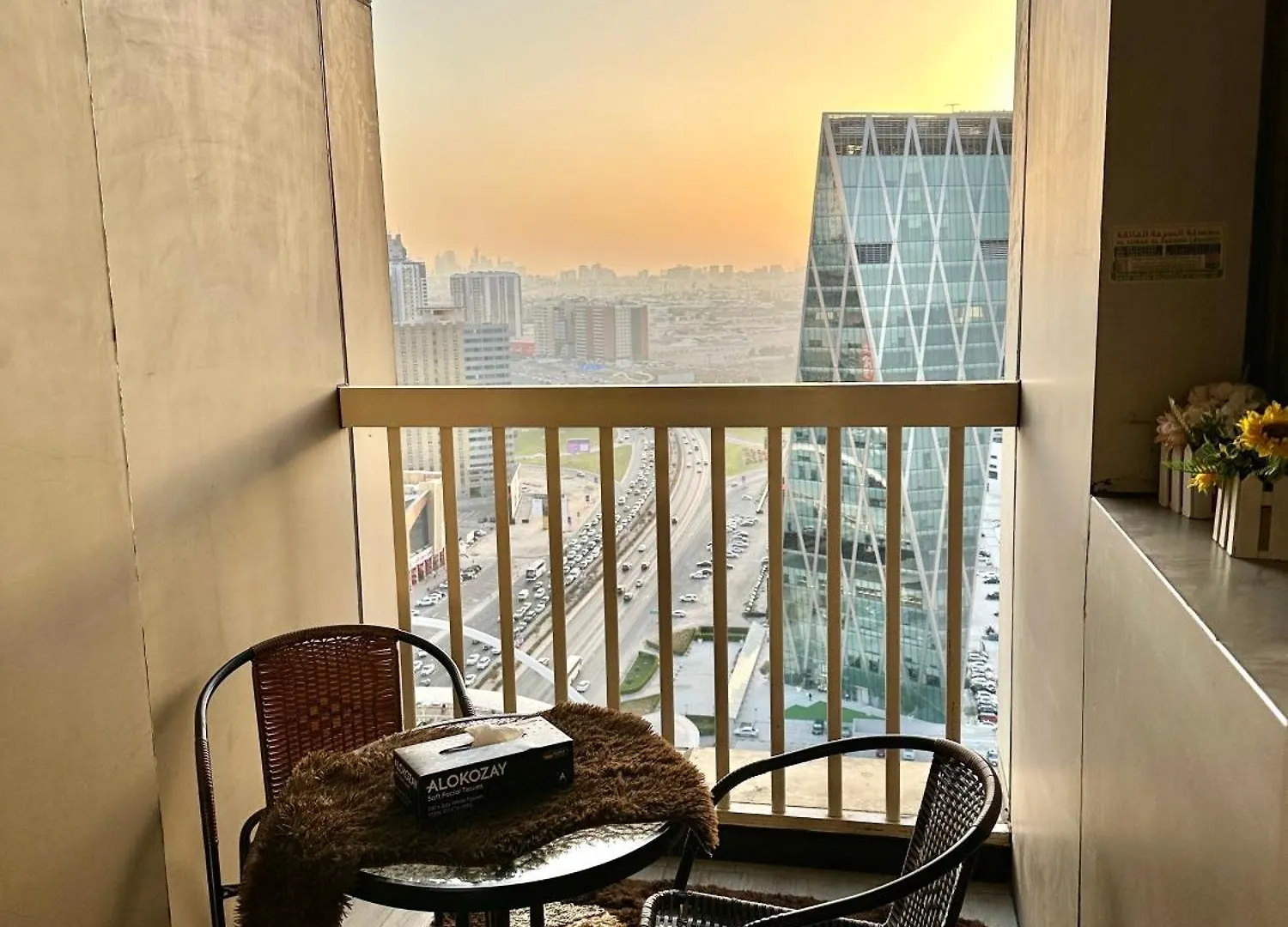 Entire 1-Bedroom Apartment In Sharjah Tower