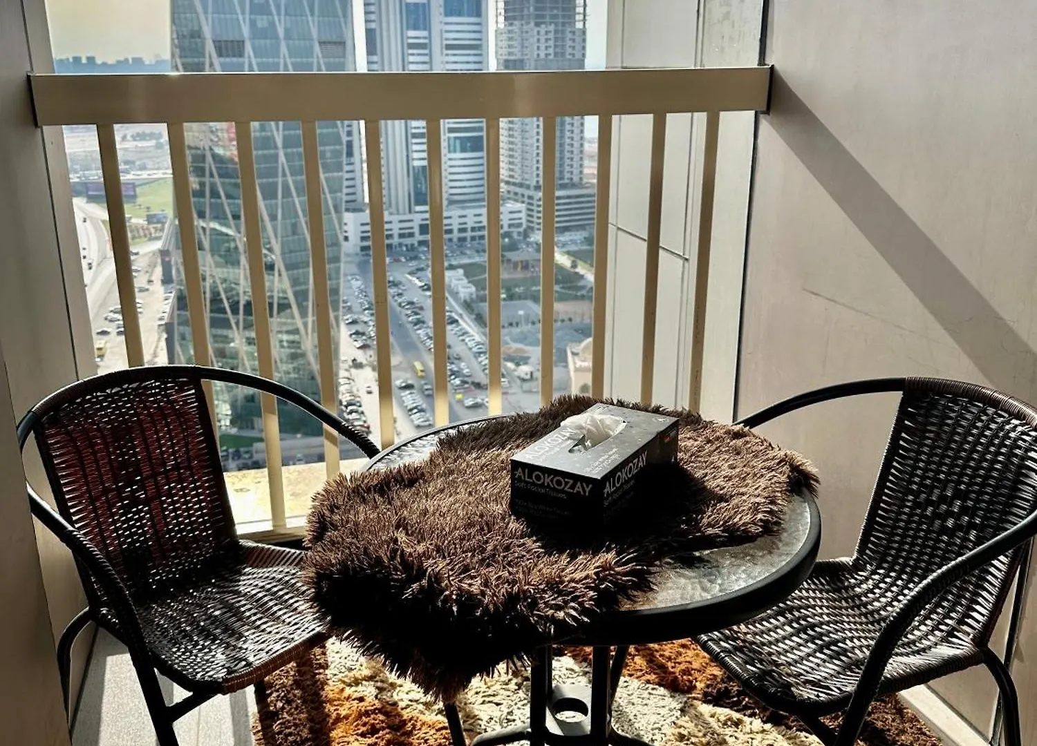 Entire 1-Bedroom Apartment In Sharjah Tower 0*,